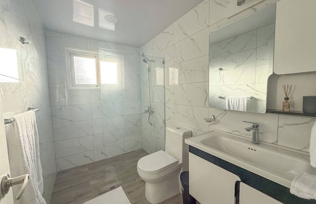 Hillside Condo - 2BR Charming APT Close to Strip! - Foto 12