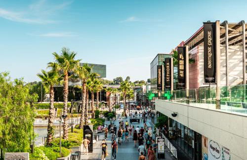 Spacieux 2 chambres 65m2 climatisé au village médiéval entre Nice et Antibes - Foto 24