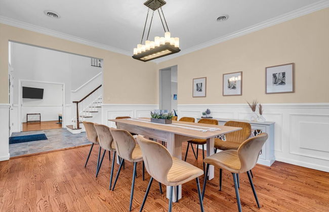 Cozy Private Home W Fireplace Outdoor Kitchen - Photo 2