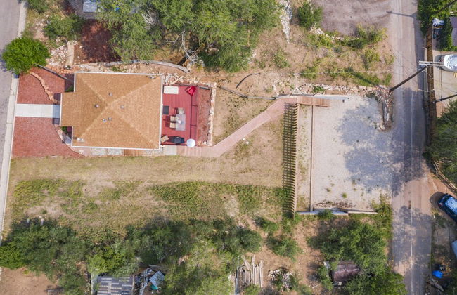 2brdowntown Occmountain Views & Grill - Photo 41