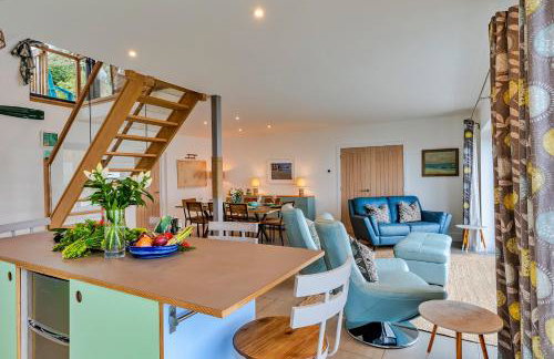 Finest Retreats - Blue Seas - Photo 3