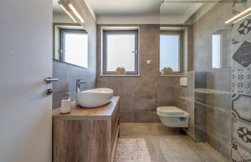 Villa Marvela - Family 4 Bedroom - Photo 19