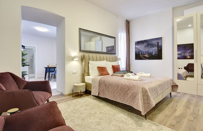 D&A Central Luxury Apartments - Photo 8