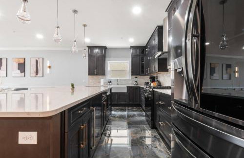 Luxury 4BR Home Near Manhattan Sleeps 12 - Foto 4