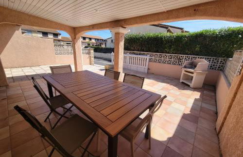 Domaine de vacances à 600m de la plage villa climatisée 3 chambres 7 couchages terrasse WIFI animations et piscines en supplément LRPDSD7 - Foto 17