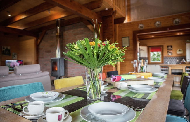 Affluent Chalet in Septon with Whirlpool, Sauna, Hot Tub - Photo 51