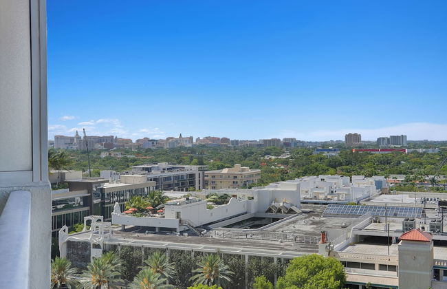 Stunning 12th Floor Studio in the Grove - Foto 23