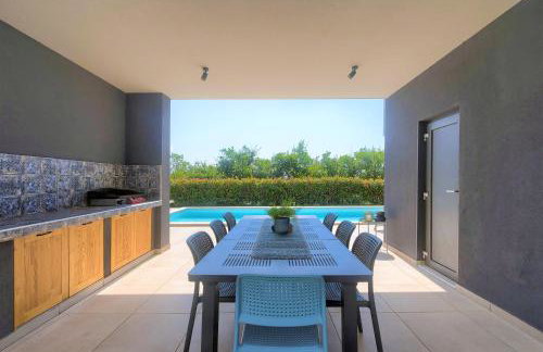 Luxury Villa Hedone with heated pool, welness and playground - Photo 62