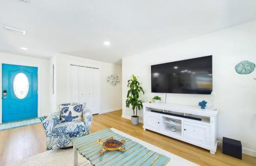 Island Oasis with Heated Pool Private Tiki Bar! - Foto 26