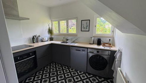 Maison spacieuse et paisible - 4 chambres, parking, wifi - Foto 5, stove, dishwasher, toaster