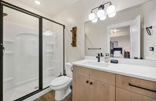 Luxury Lodge with Hot Tub, Theater and Pickleball Court - Foto 49