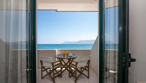 Christina Beach Hotel - Foto 3