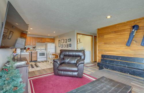 Snowed Inn Cozy Winterplace Ski-InandSki-Out Cabin - Foto 5