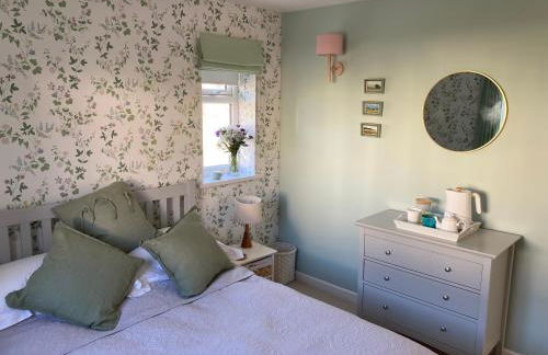 5 SEAVIEW private parking w EV - Photo 11