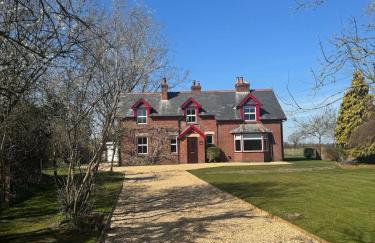 Waterditch Farmhouse - Photo 37