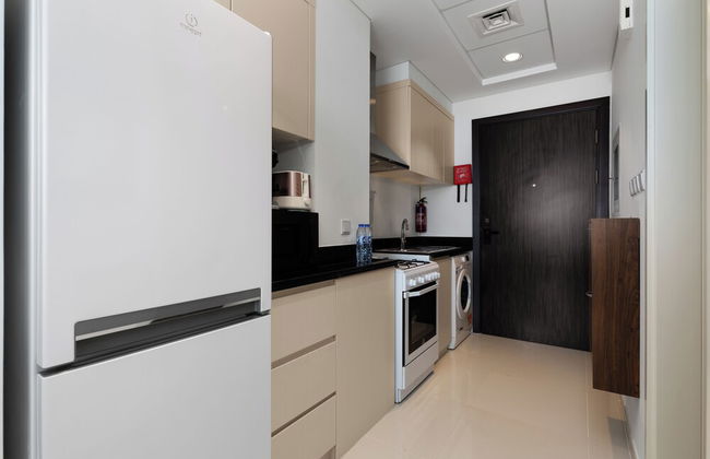 Waves - Elegant 28th Floor Studio in Carson A, Damac Hills - Photo 11