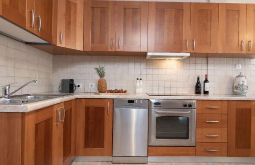 Villa Elizabeth - Seafront Classic Villa! - Foto 35