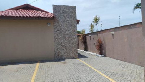 Linda casa de praia sobre as ondas - casa em condomínio com 1 vaga de garagem - Foto 2