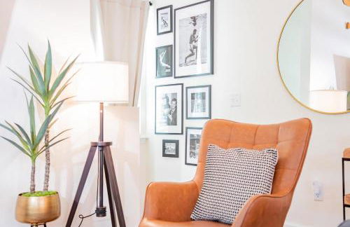 The Champion's Suite Newly Built Upscale Central - Photo 12