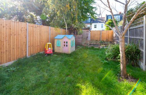 Whole House Sleeps 6 Garden Workspace Waterloo in 20 mins - Foto 37