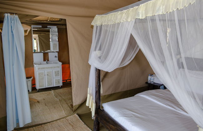 Room in Lodge - Find a Quiet Beach Resort at Rushel Kivu Resort! - Foto 7