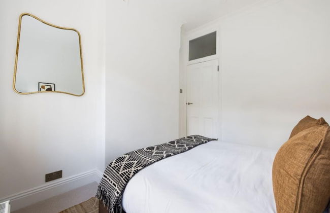 The Streatham Hill Wonder - Spacious 4bdr House With Garden and Terrace - Foto 18