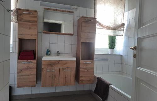 Landhauswohnung mit Terrasse im alten Ortskern, EG - Foto 3