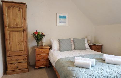 Farm Stay with animal experiences, 30 minutes to Exmoor & Beaches, Pet friendly, Outdoor heated pool, Games barn, fast WiFi and parking - Foto 62