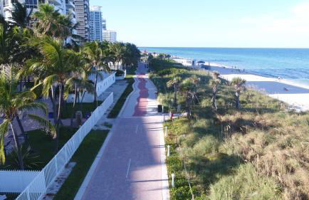 Deluxe Studios and Apartments at the Casablanca - Photo 34