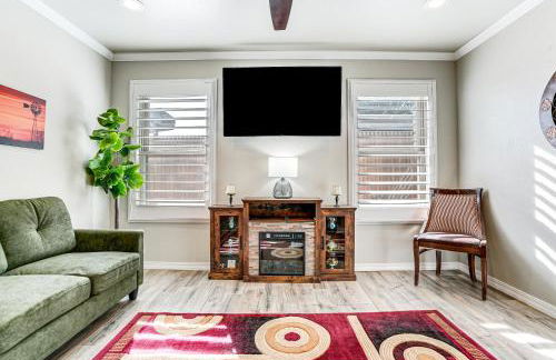 Fenced Yard Modern Barndominium in Amarillo! - Photo 5