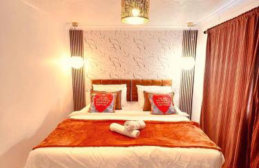 Luxe Smart Home - Basildon Serviced Accommodation - 7 Mins Walk To Basildon Town Centre, Hospital & Train Station - Foto 11