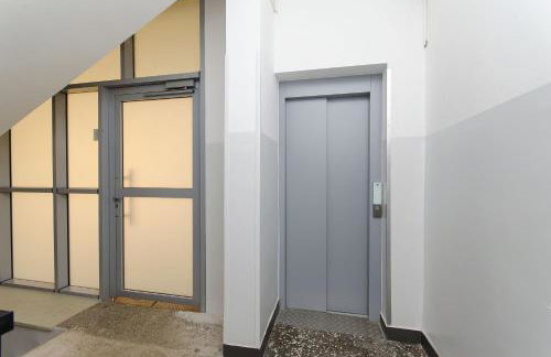 Side by Side Apartments - Photo 20