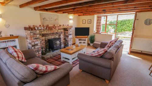 Danby Cottage - Photo 5