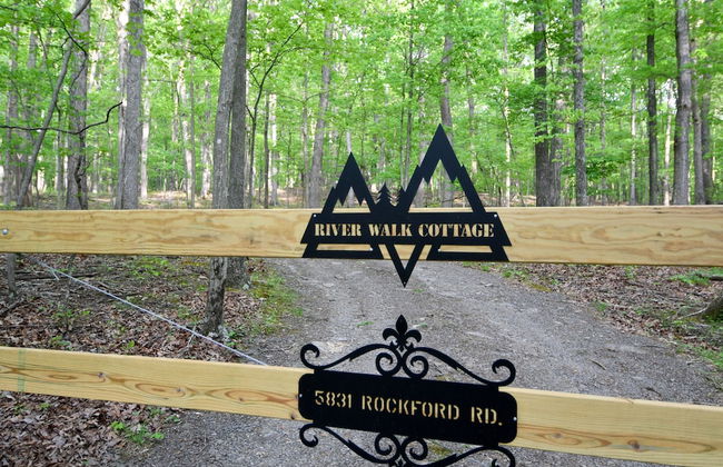 River Walk Cottage - Romantic Escape - Foto 22