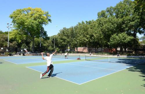 Charming Home Near Six Flags - Foto 17