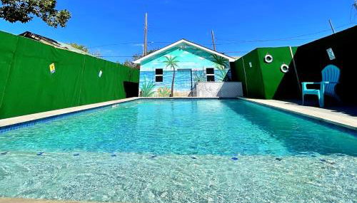 The Poolside Bungalow - Foto 2