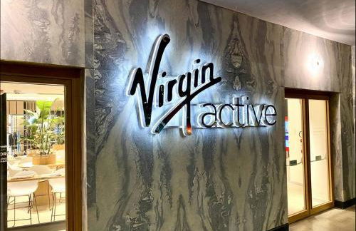 Wonderful downtown apartment-HD NETFLIX, KING-SIZE BED, two minutes' walk from metro - Foto 18