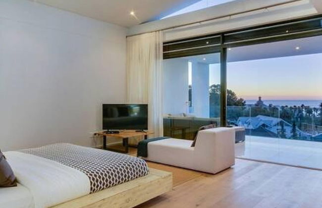 Dual Level Apartment Walking Distance to the Beach Harrier Place - Foto 24