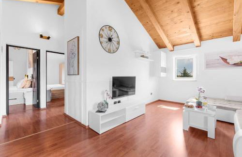 The Village - Foto 19