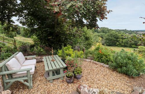 The Carriage - Photo 34