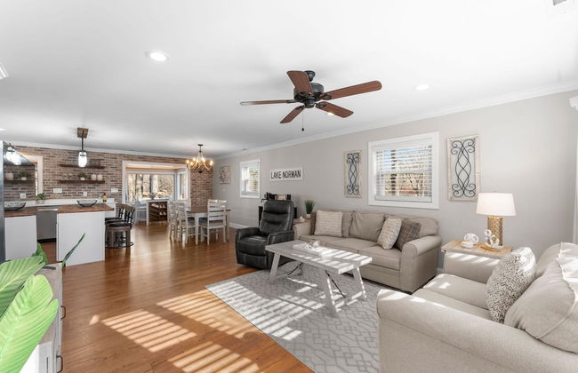 Waking Up Norman Lakefront Getaway w Kayaks Fire Pit Lake Views - Foto 14