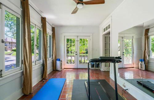 Pool Outdoor TV Fire Pit Game Room - Foto 12