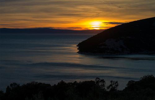 Zlatni Zalaz,Apartments,Supetarska Draga - Foto 44