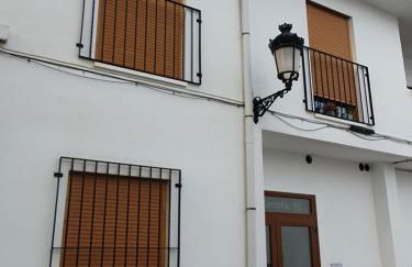 EL ÚNICO apartment with jacuzzi and art - Photo 12