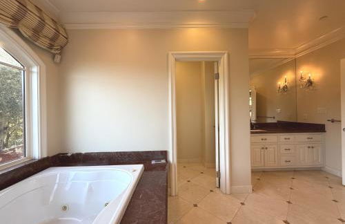 5BR Luxury with KTV, Pool, View, Near Stanford - Foto 45