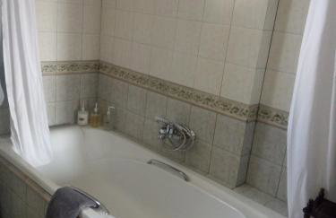 Η Αυλή - Photo 37