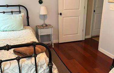 3BR Pet Friendly Cottage Mathias WV - Foto 12