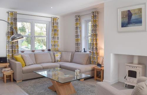 Ivy Bush Cottage - Photo 3