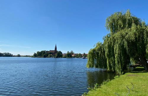 Elegantes & modernes Apartment NeLi mit Terrasse, 100m zum Hafen Röbel Müritz - Foto 31