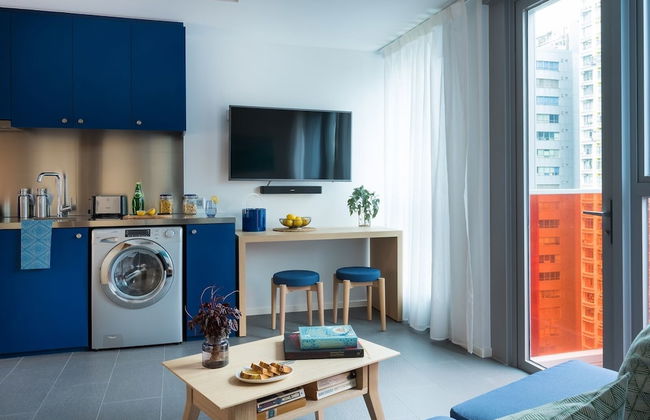 CHI Residences 138 - Photo 19